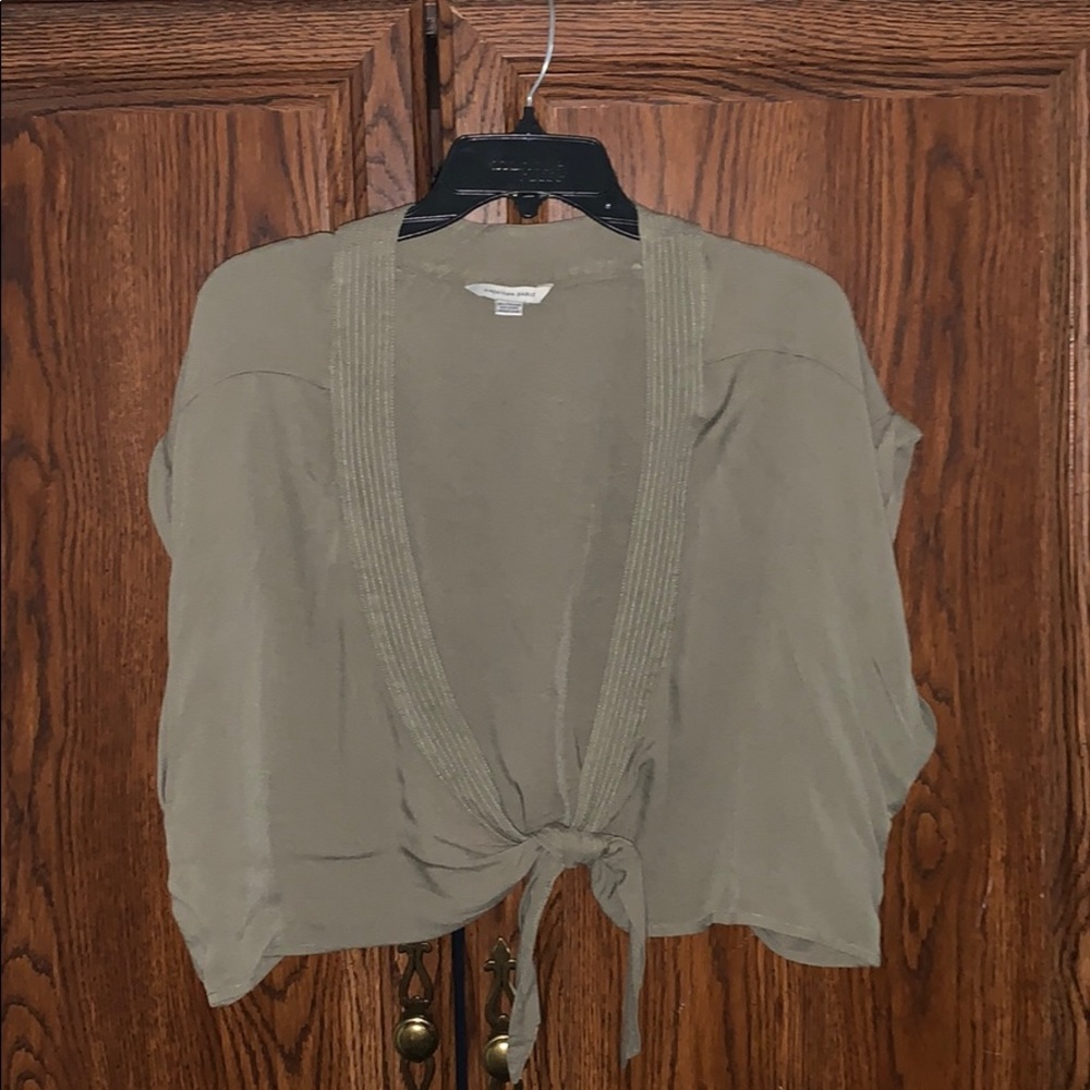 cropped shirt